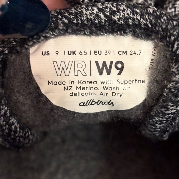 Allbirds Wool Runners in Natural Gray - Size 9 (EUC) - Picture 6 of 8